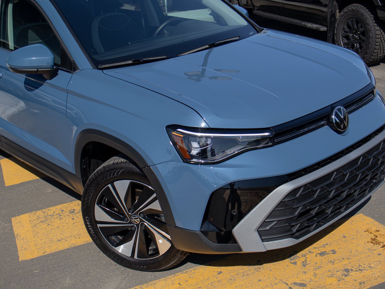 2026 Volkswagen Taos Comfortline 4MOTION Blue Sherwood Park - photo #14