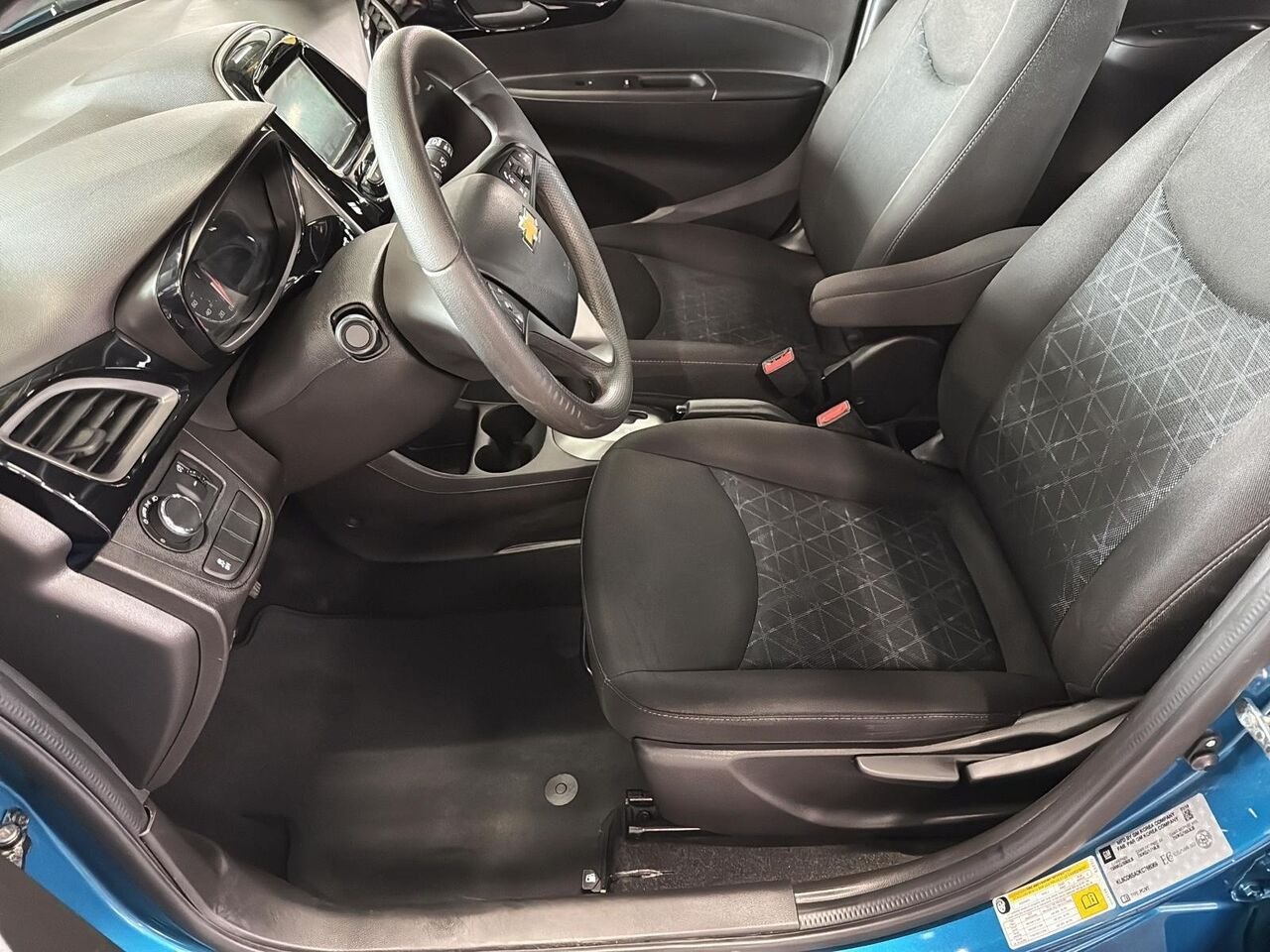 CHEVROLET SPARK LT 2019 Saint-Hyacinthe - photo #8