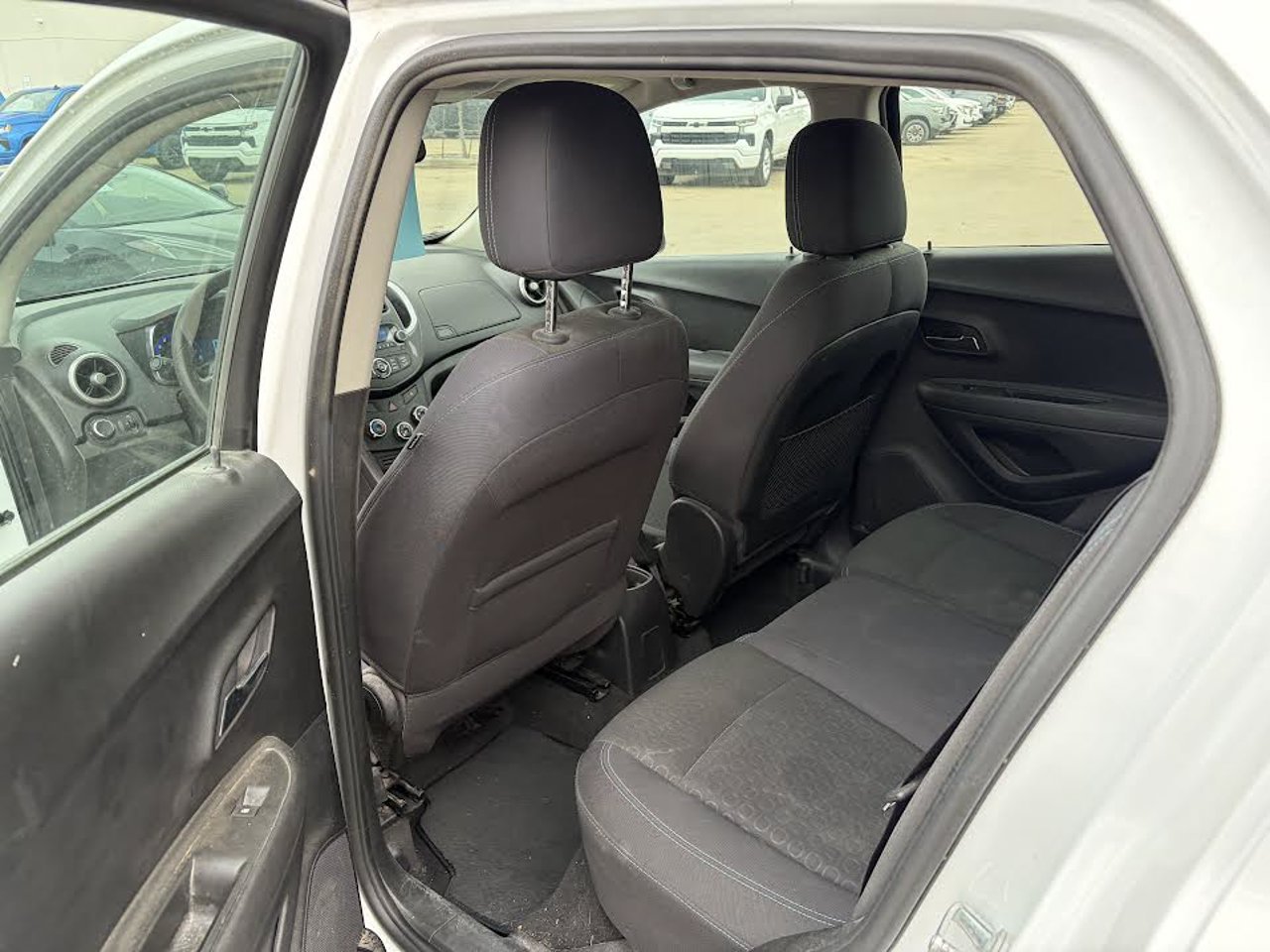 2015 Chevrolet Trax FWD 4dr LS White Sherwood Park - photo #6