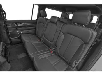 Jeep Wagoneer 