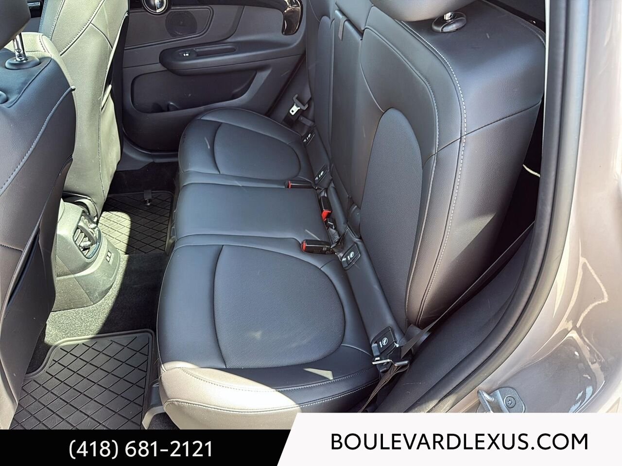 2022 MINI Countryman Beige Quebec - photo #17