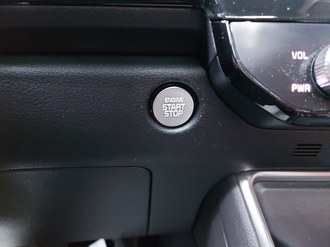 KIA Carnival 2026 Blanc neige nacré Blainville - photo #26