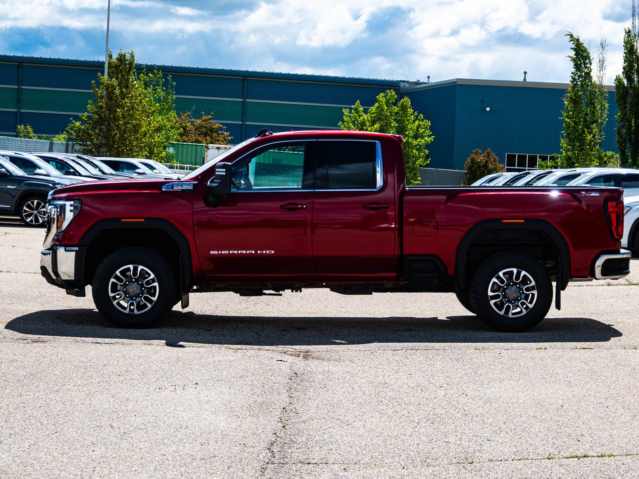 2024 GMC Sierra 2500HD 4WD Double Cab 149 SLE Red Sherwood Park - photo #9