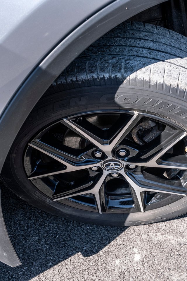 Toyota RAV4 2018 Gris Gatineau - photo #8