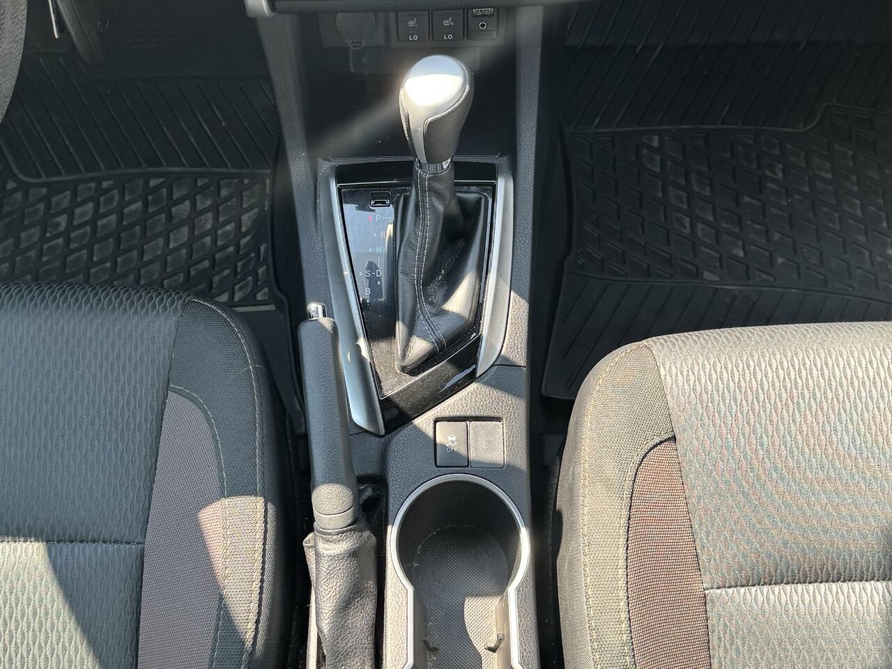 Toyota Corolla 2019 Rouge Granby - photo #18