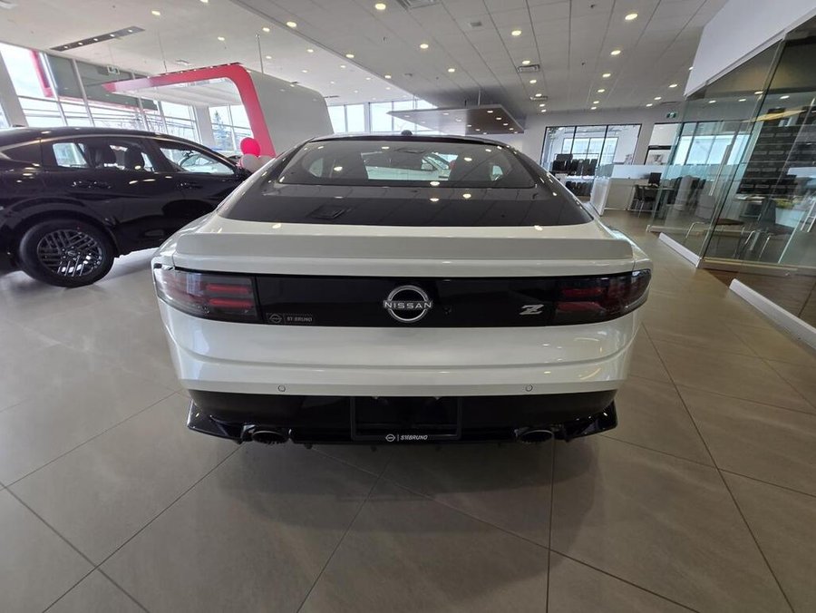 2025 Nissan Z 2025