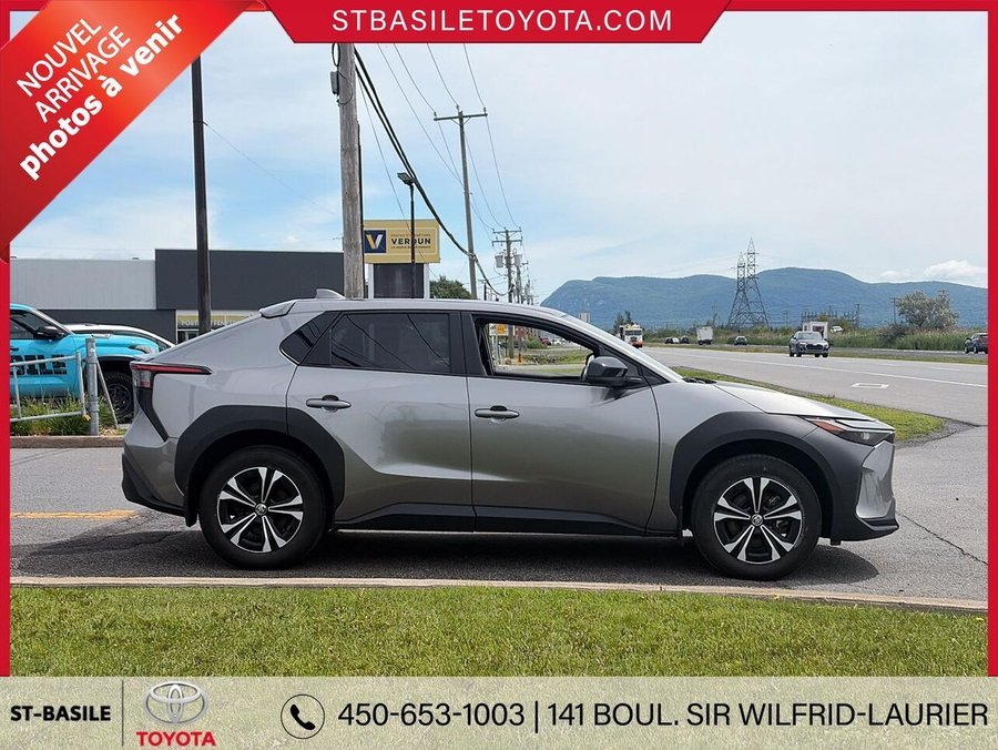 TOYOTA BZ4X 2023 2023 Gris