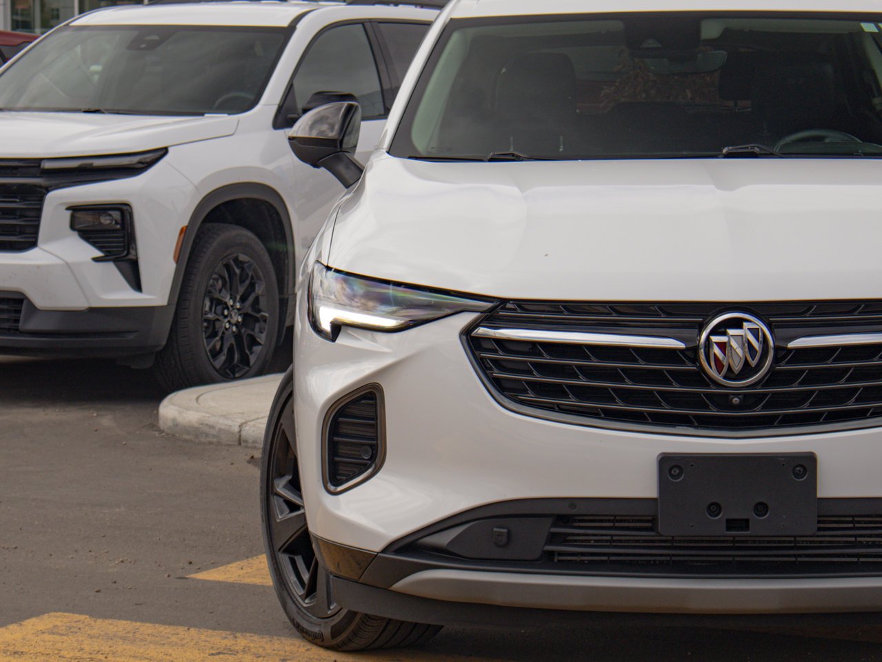 2022 Buick Envision AWD 4dr Essence White Sherwood Park - photo #4