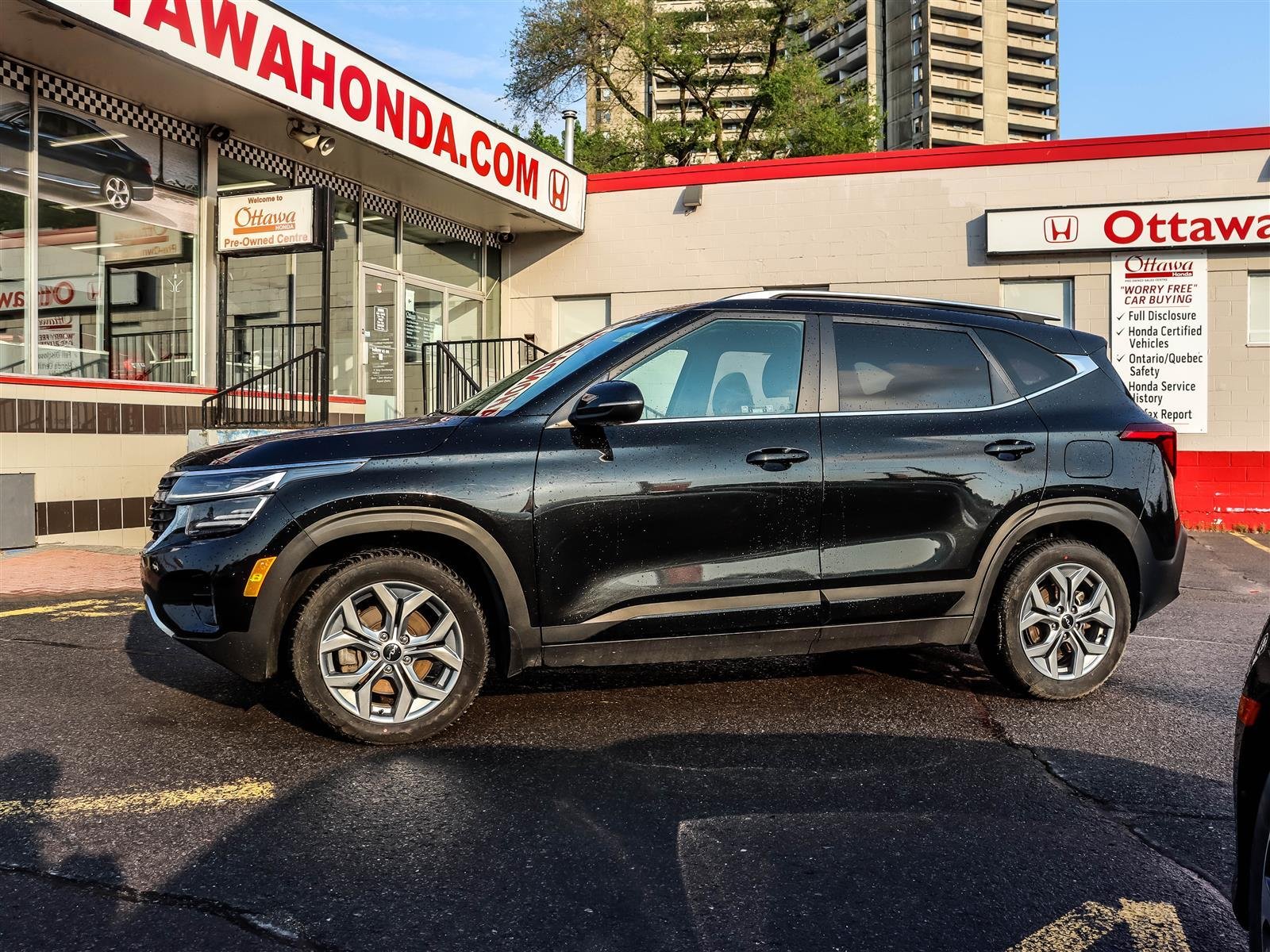 Kia Seltos 2024 Black Ottawa & Gatineau - photo #4