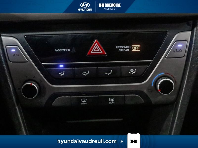 Hyundai Elantra 2017 Blanc Saint-Eustache - photo #27