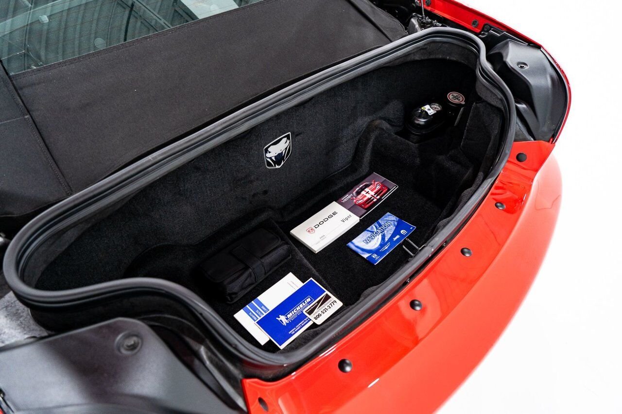 Dodge Viper Clean Title With Only 2,063 km (1,282 Miles) From New 2008 Rouge Montréal - photo #89