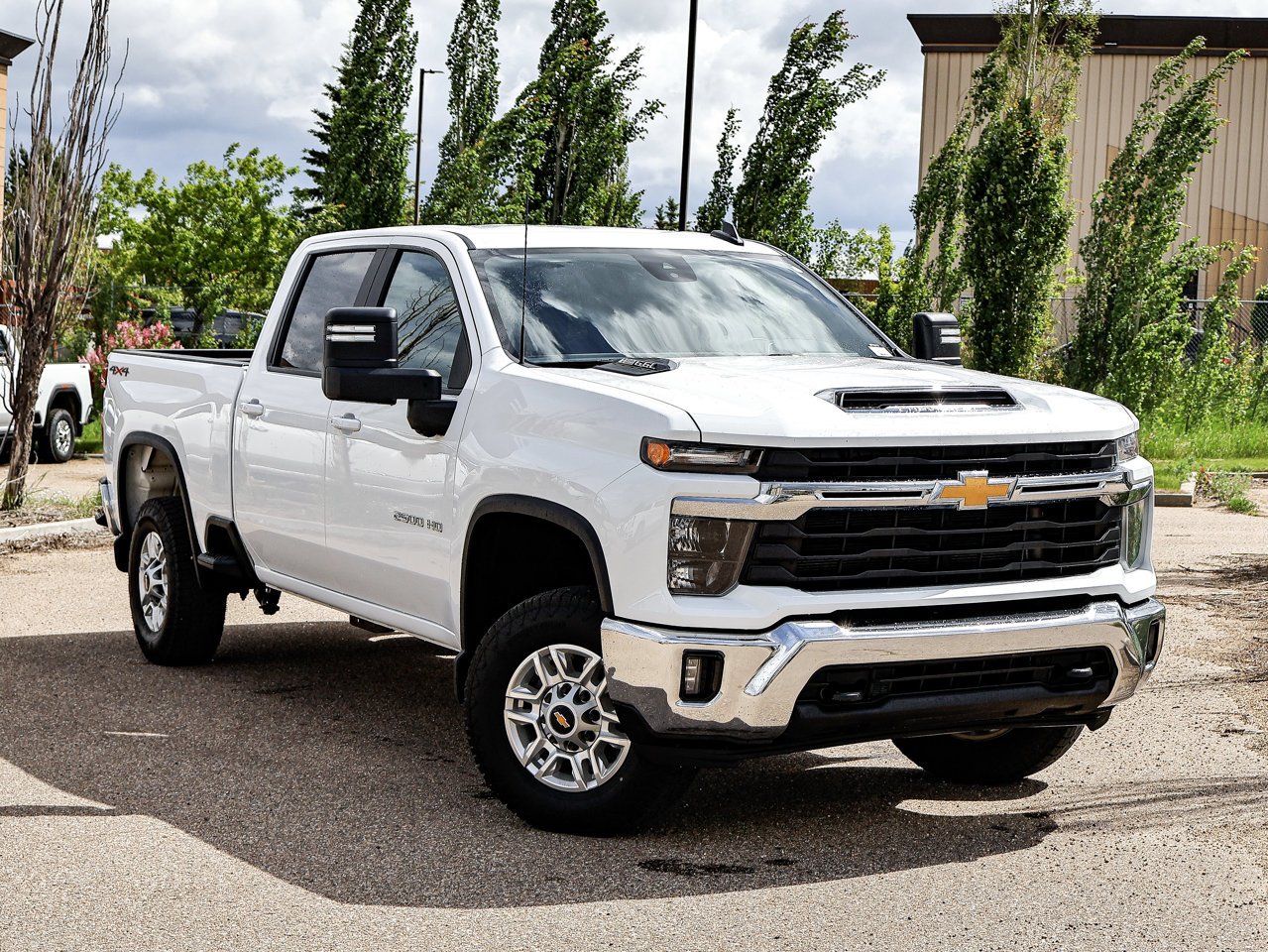 2025 Chevrolet Silverado 2500HD 4WD Crew Cab 159 LT White Sherwood Park - photo #1