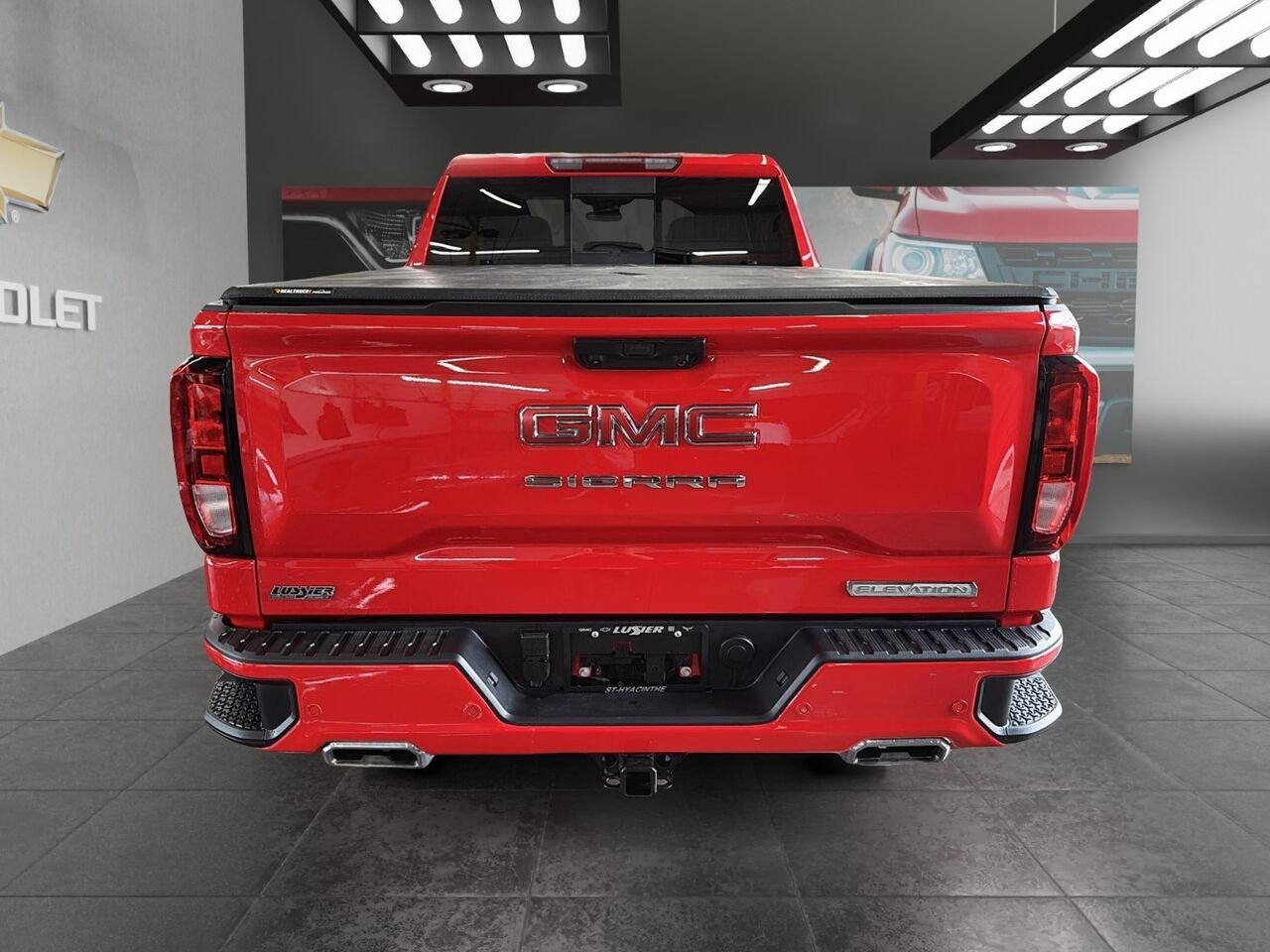GMC Sierra 1500 Elevation cabine multiplace 4RM 157 po 2026 ROUGE CARDINAL Saint-Hyacinthe - photo #2