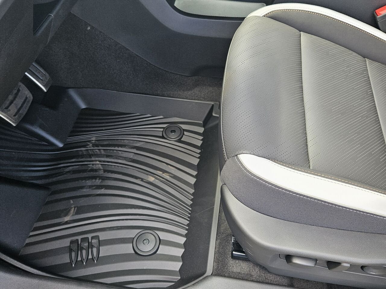 Buick Envision Tourisme sport 4 portes TI 2026 Bleu quartz métallisé Thetford Mines - photo #15