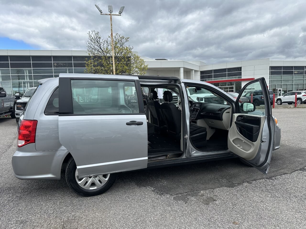 2019 DODGE CARAVAN Ensemble Valeur plus 2RM Grey Gatineau - photo #20