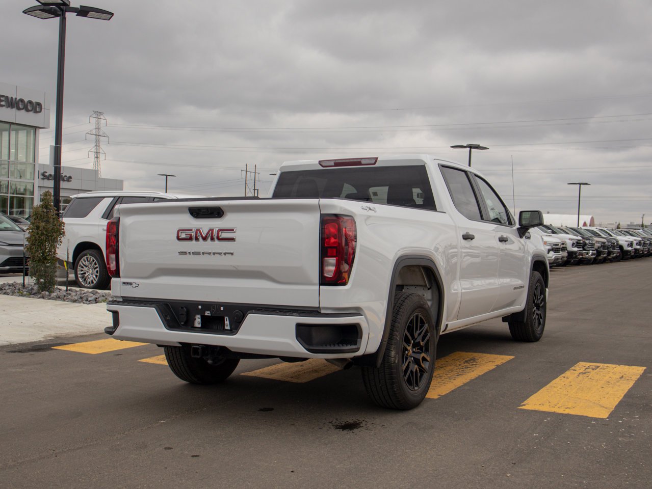 2024 GMC Sierra 1500 4WD Crew Cab 147 Pro White Sherwood Park - photo #9