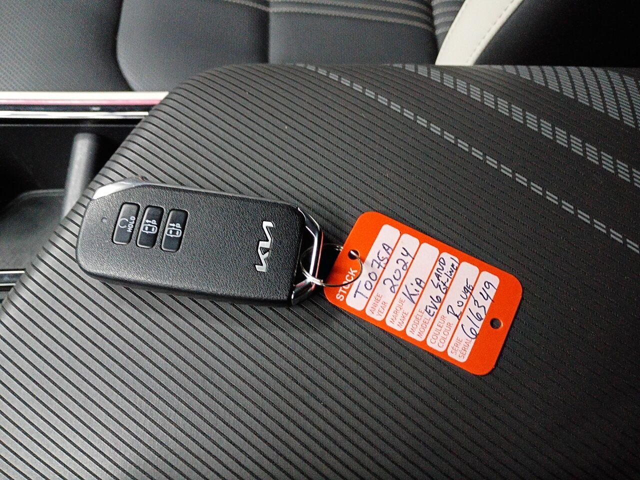 Kia EV6 2024 Rouge Blainville - photo #30
