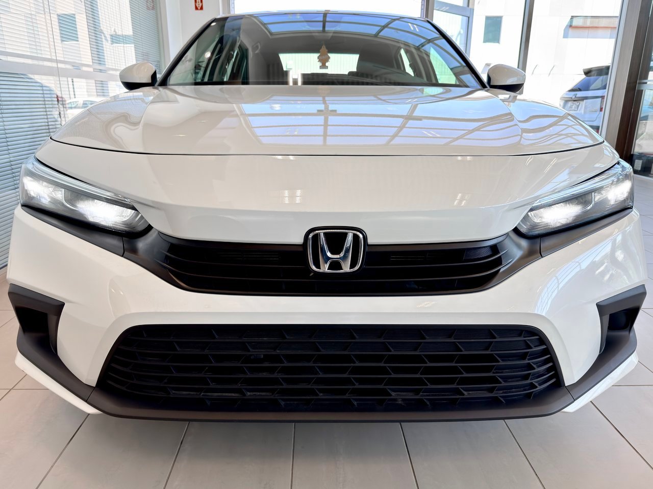 Honda Civic Sedan 2023 Blanc Notre-Dame-des-Prairies - photo #4