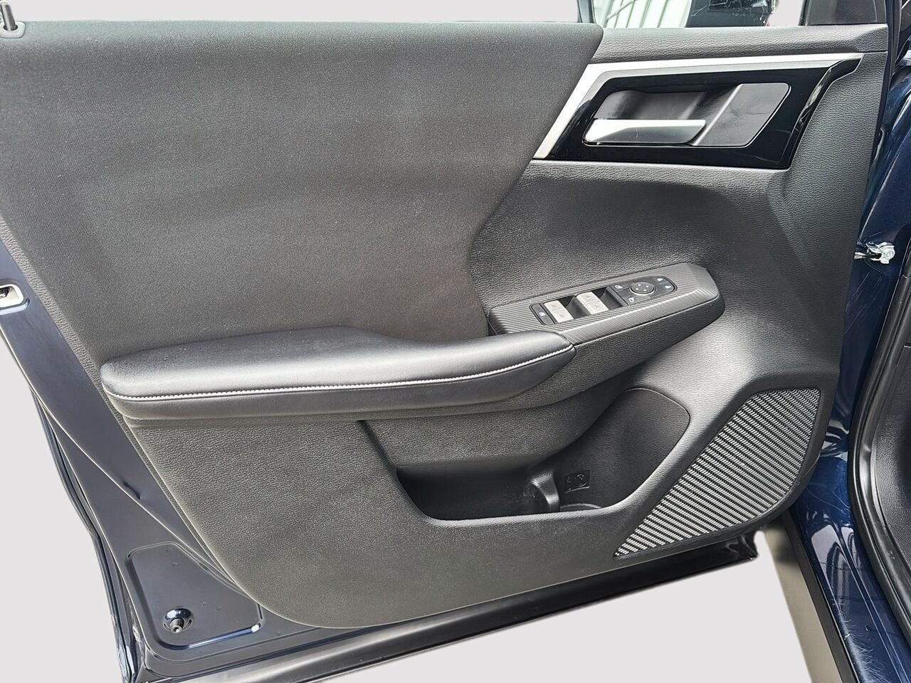 2024 Mitsubishi Outlander Blue Rouyn-Noranda - photo #10