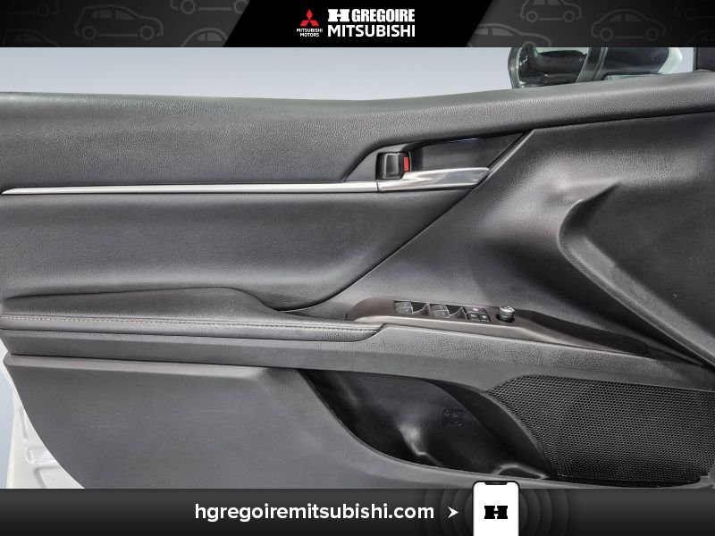 2021 Toyota Camry White Laval - photo #12
