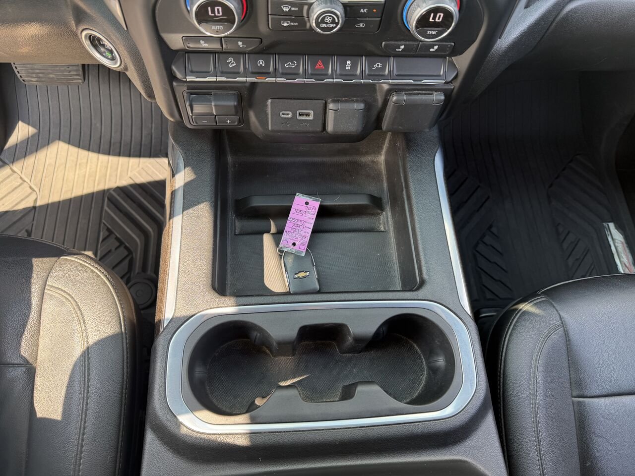 CHEVROLET SILVERADO 1500 RST RST cabine multiplace 4RM 157 po 2021 Noir Gatineau - photo #4