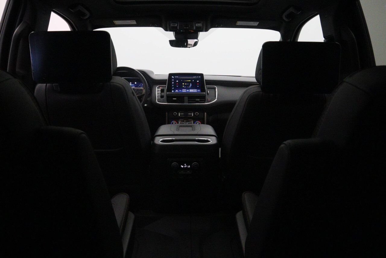 Chevrolet Suburban NIV 1GNSKGKT4PR480429 2023 Noir Baie-Comeau - photo #29