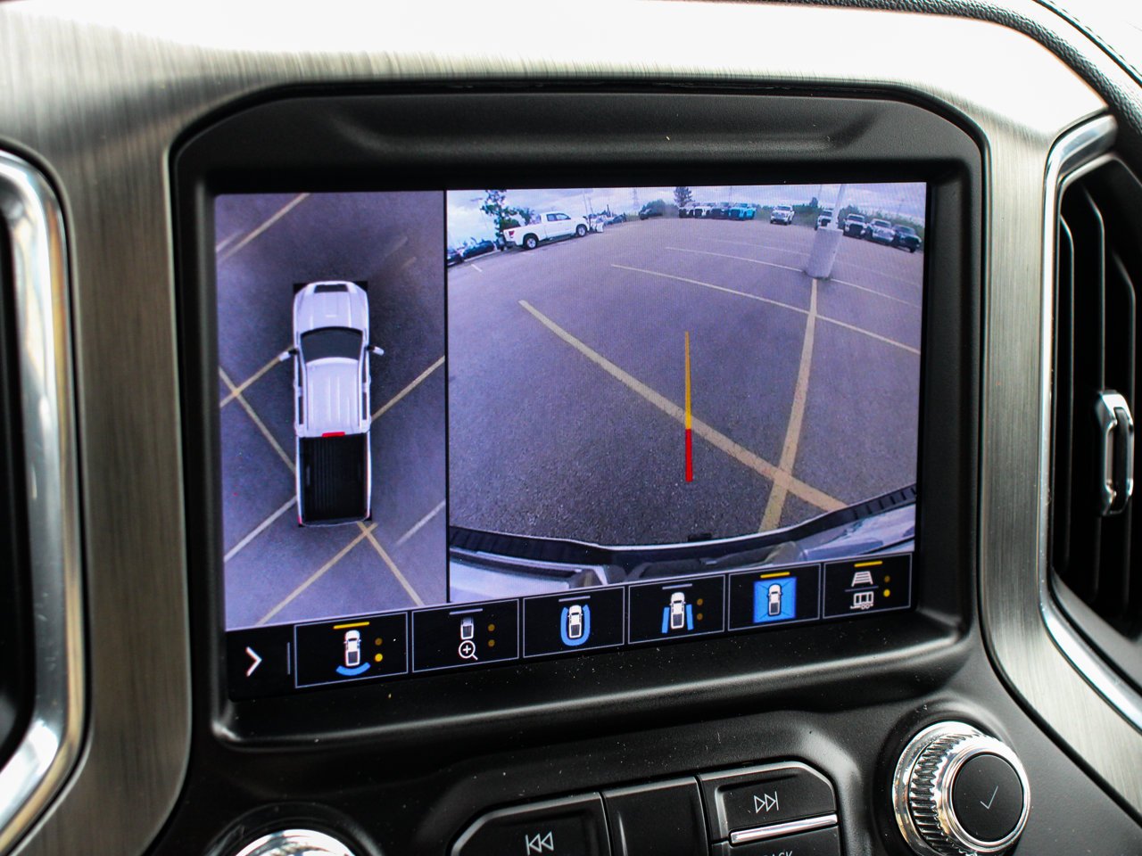 2023 GMC Sierra 2500HD 4WD Crew Cab 159 Denali White Sherwood Park - photo #25