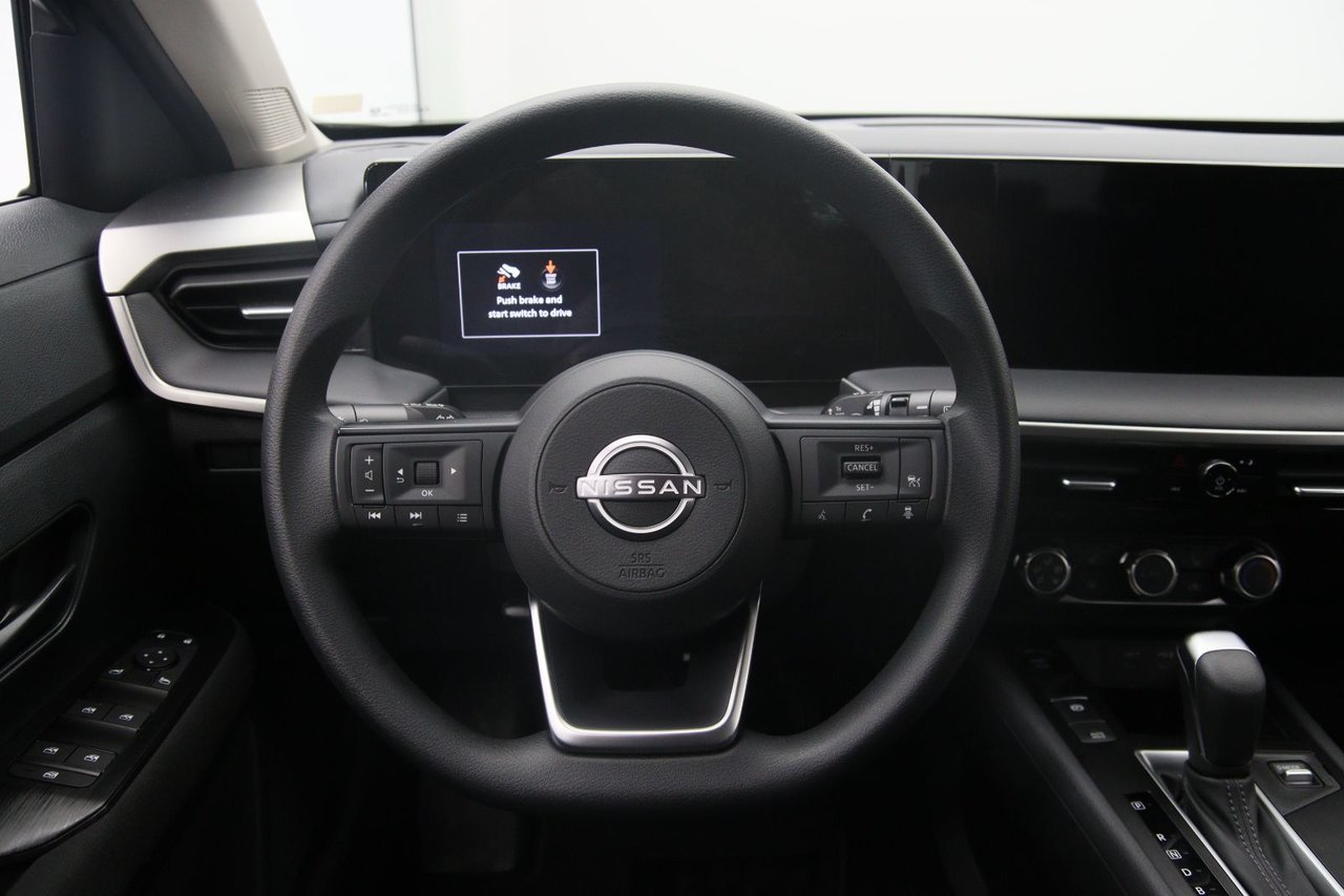2025 Nissan Kicks VIN 3N8AP6BBXSL324861 Grey Baie-Comeau - photo #10