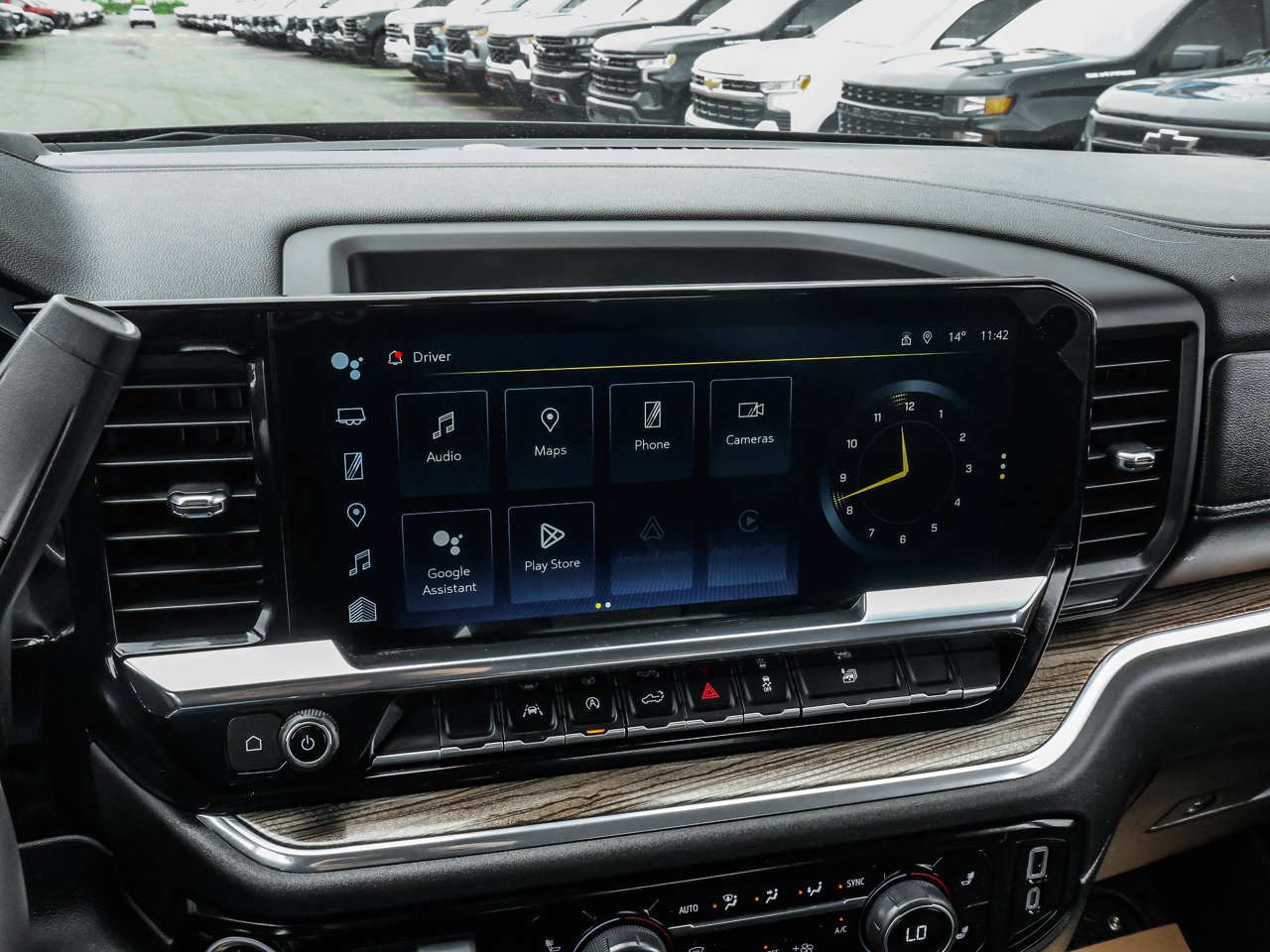 2024 Chevrolet Silverado 1500 4WD Crew Cab 147 RST Black Sherwood Park - photo #25