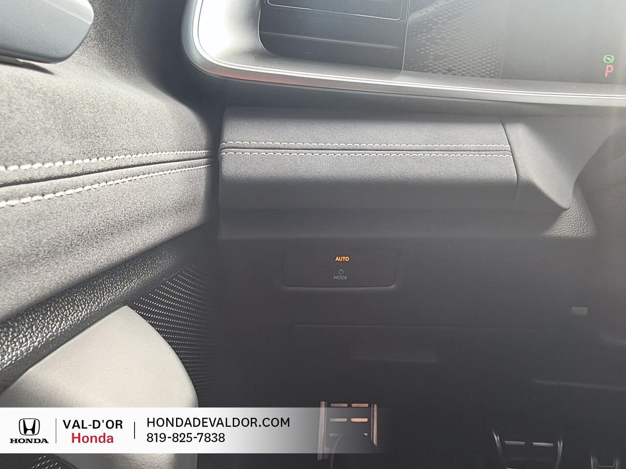 Volkswagen Tiguan Comfortline R-Line Black Edition 4MOTION 2026 Vert Val-d'Or - photo #14