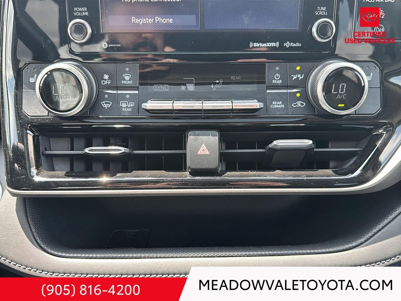 2020 Toyota Highlander New Tires, One Owner Black Mississauga - photo #19