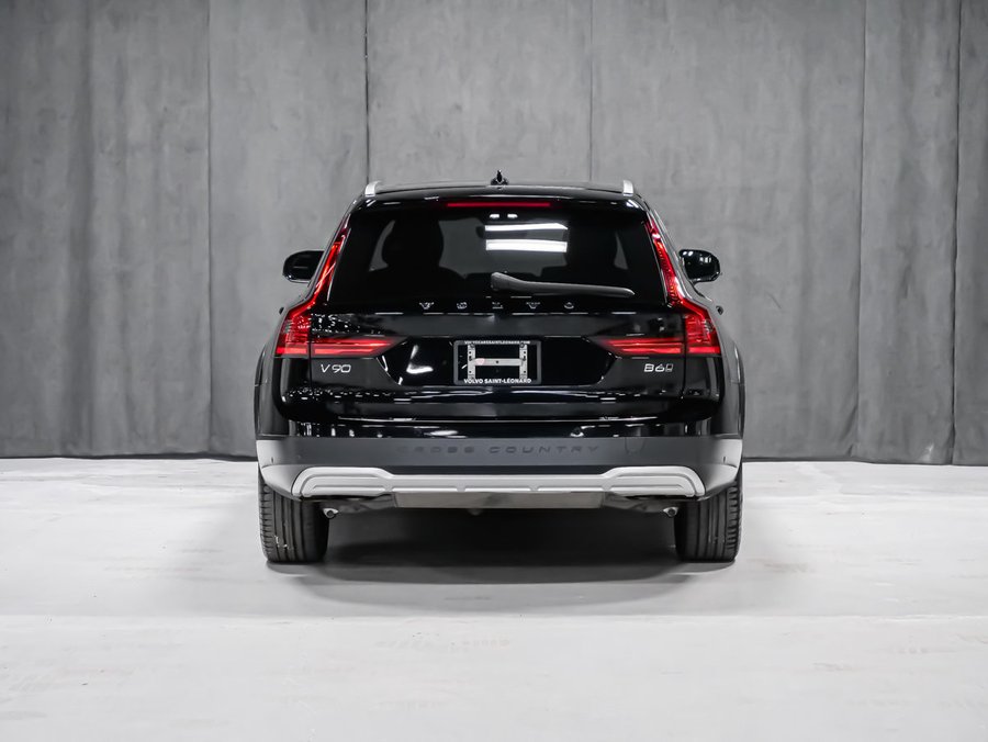 2022 Volvo V90 Cross Country B6 CLIMATE PREMIUM Black