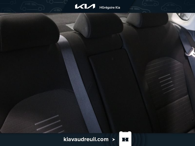 Kia Forte 2020 Blanc Laval - photo #25