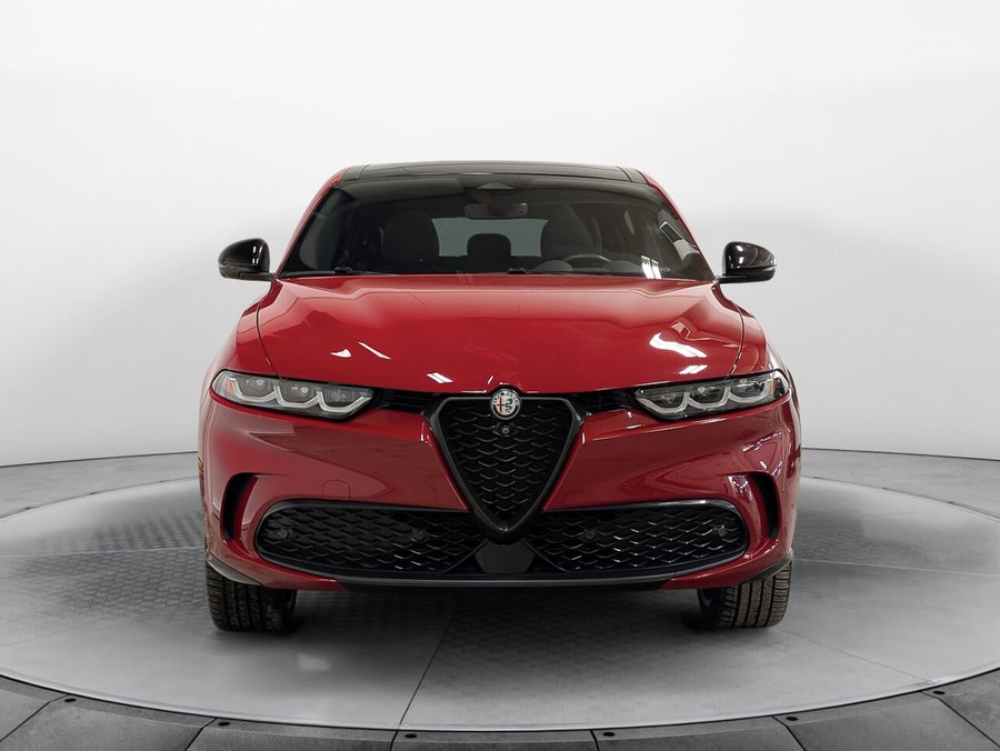 Alfa Romeo TONALE AWD Plug-In Hybrid Veloce 8 Pneus 2024 Rouge