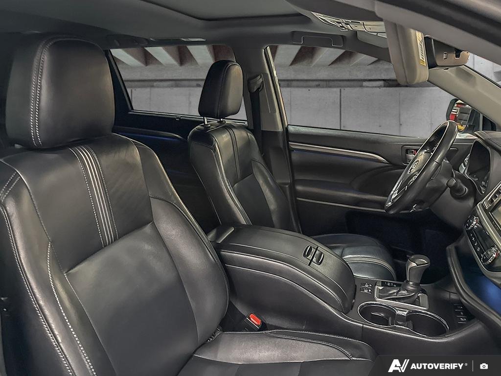2018 Toyota Highlander 2501260A | SE Silver Edmonton - photo #20