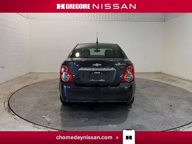Chevrolet Sonic 2014 Gris Laval - photo #5