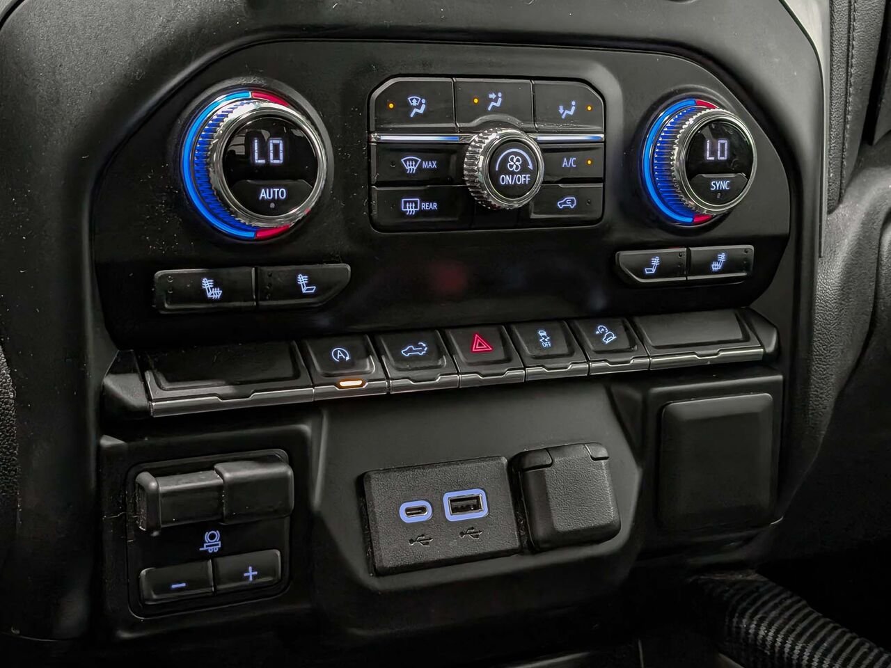 GMC SIERRA 1500 4WD CREW CAB PICKUP Toile de Boite Moteur 3.0l Diesel Certifié!! 2021 Noir Sherbrooke - photo #11