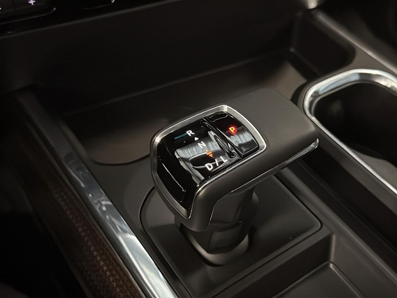 CHEVROLET Silverado 1500 RST 2026 BLANC SOMMET Saint-Hyacinthe - photo #14