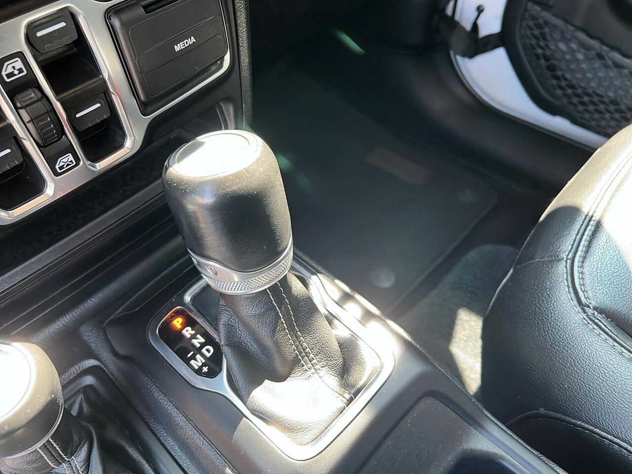 Jeep WRANGLER 4XE UNLIMITED COLD WEATHER GROUP 2022 Blanc Québec - photo #14