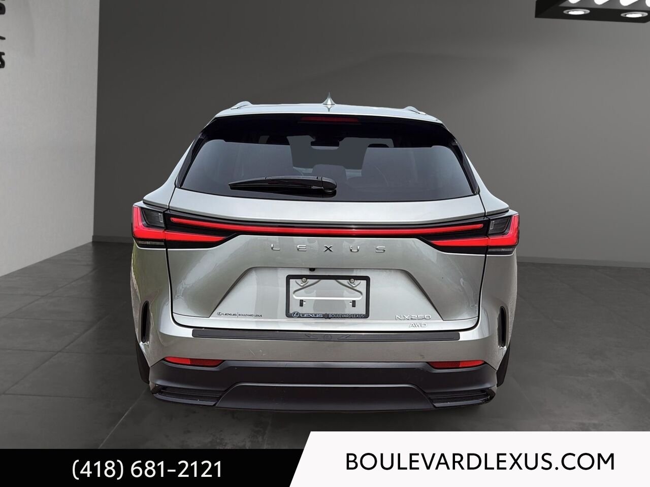 Lexus NX 19396A 2023 Argent Québec - photo #4