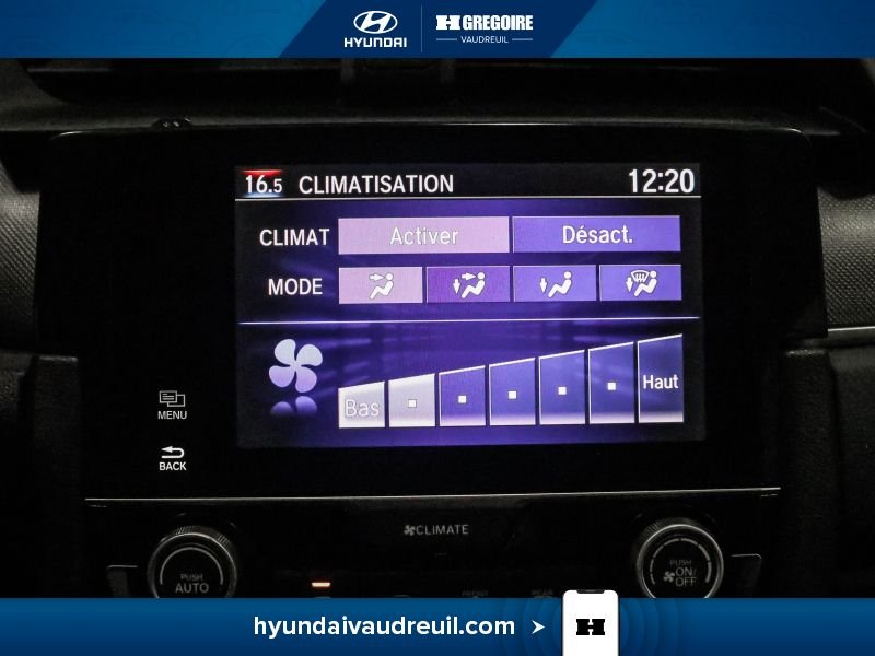 2018 Honda Civic White Blainville - photo #27