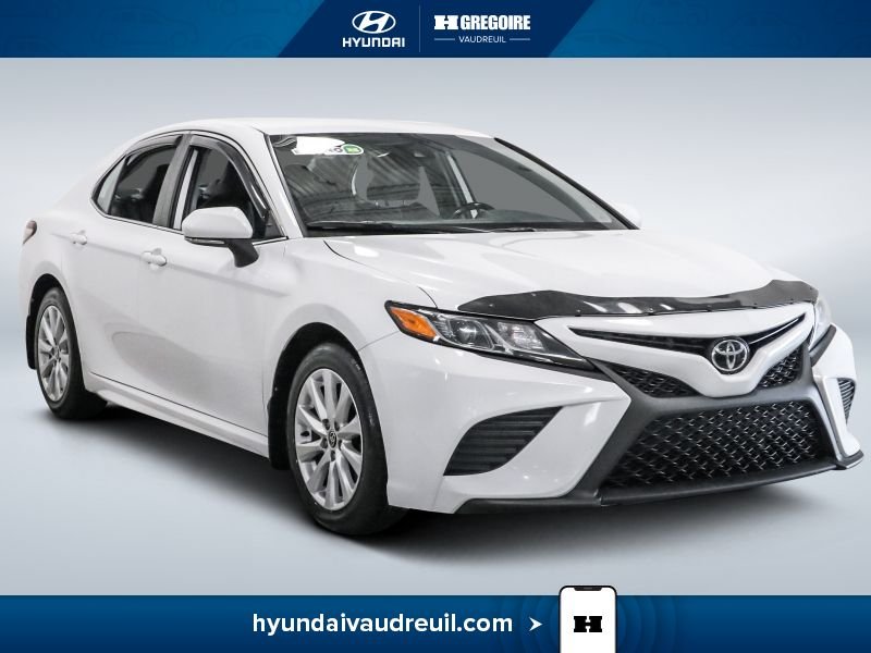 2020 Toyota Camry White Blainville - photo #0