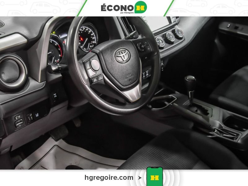 Toyota Rav 4 2018 Rouge Blainville - photo #16