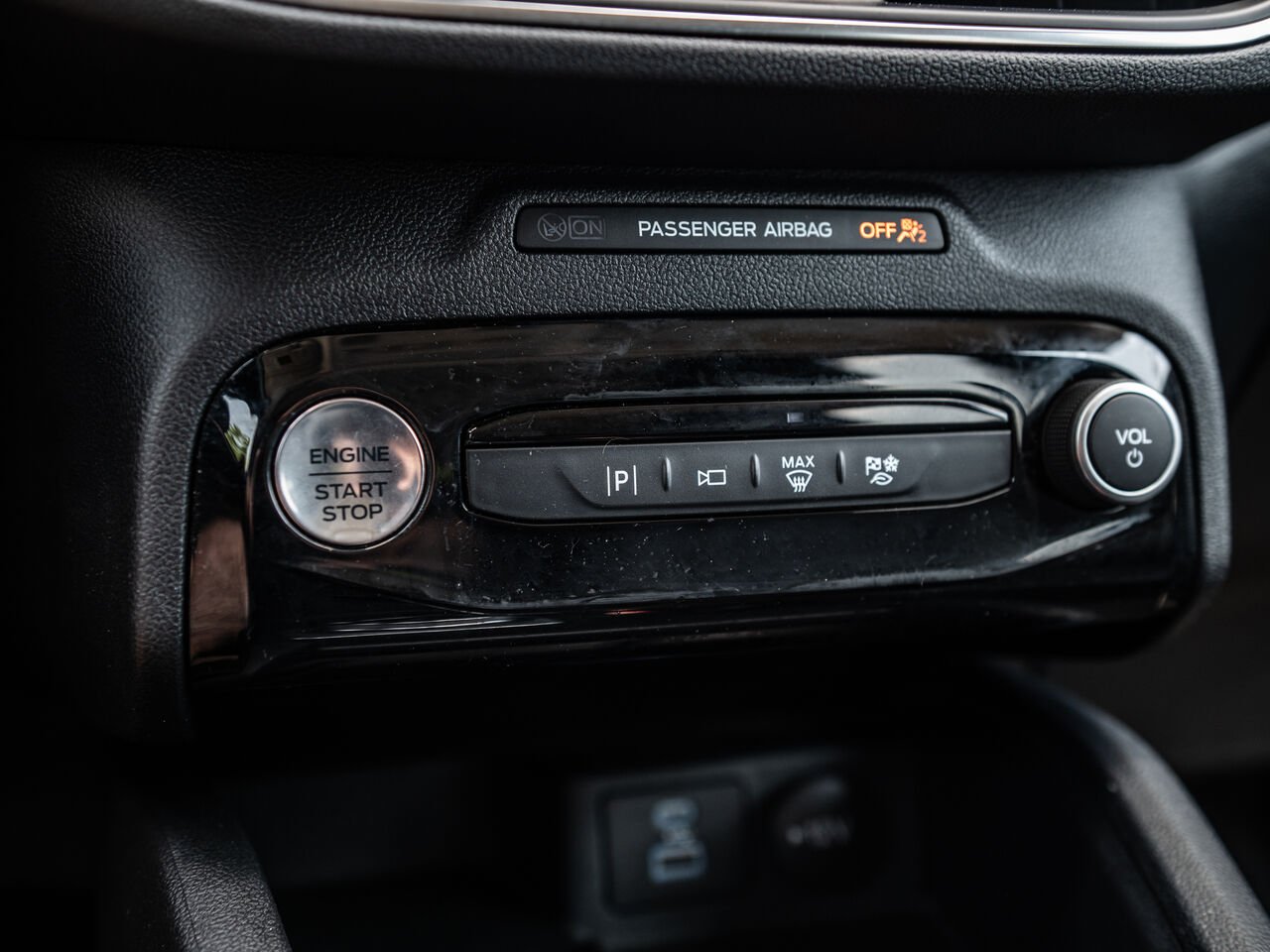 2023 Ford Escape Black Sainte-Julienne - photo #24