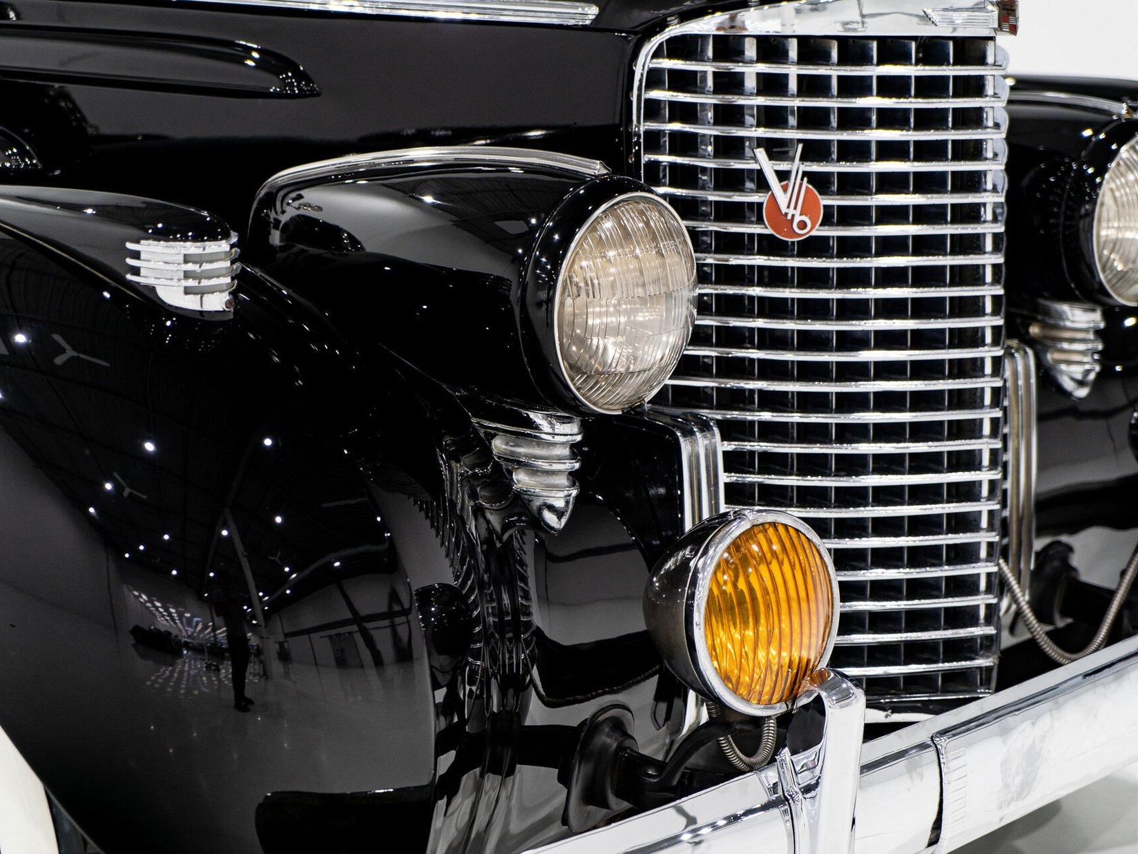 Cadillac Series 90 **PRICE IN USD**1 of 13 V16 1938 Noir Montréal - photo #28