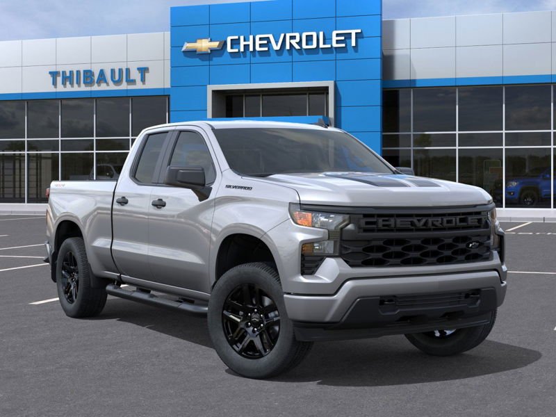 CHEVROLET SILVERADO 1500 Custom cabine double 4RM 147 po 2026 Gris Sherbrooke - photo #6