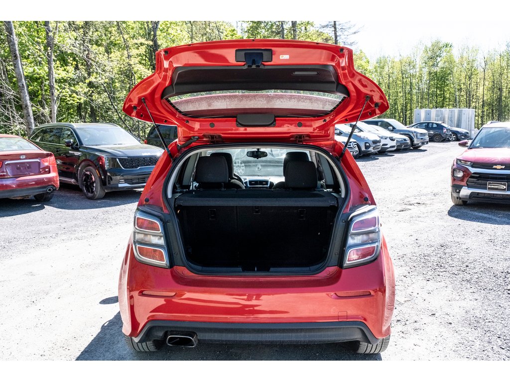 Chevrolet Sonic 2017 Rouge Gatineau - photo #5