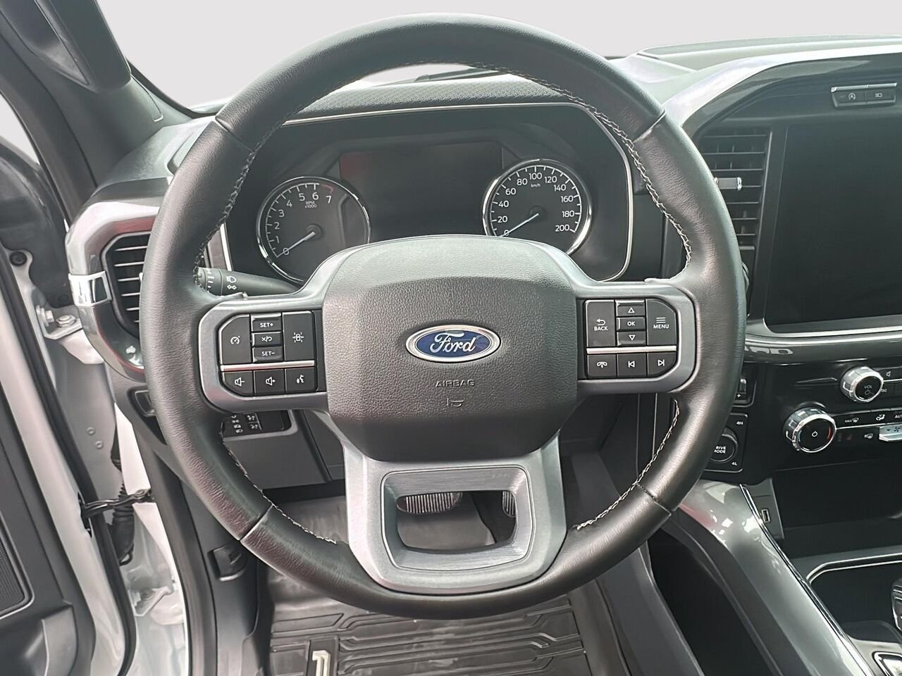 2023 Ford F-150 White Rouyn-Noranda - photo #9