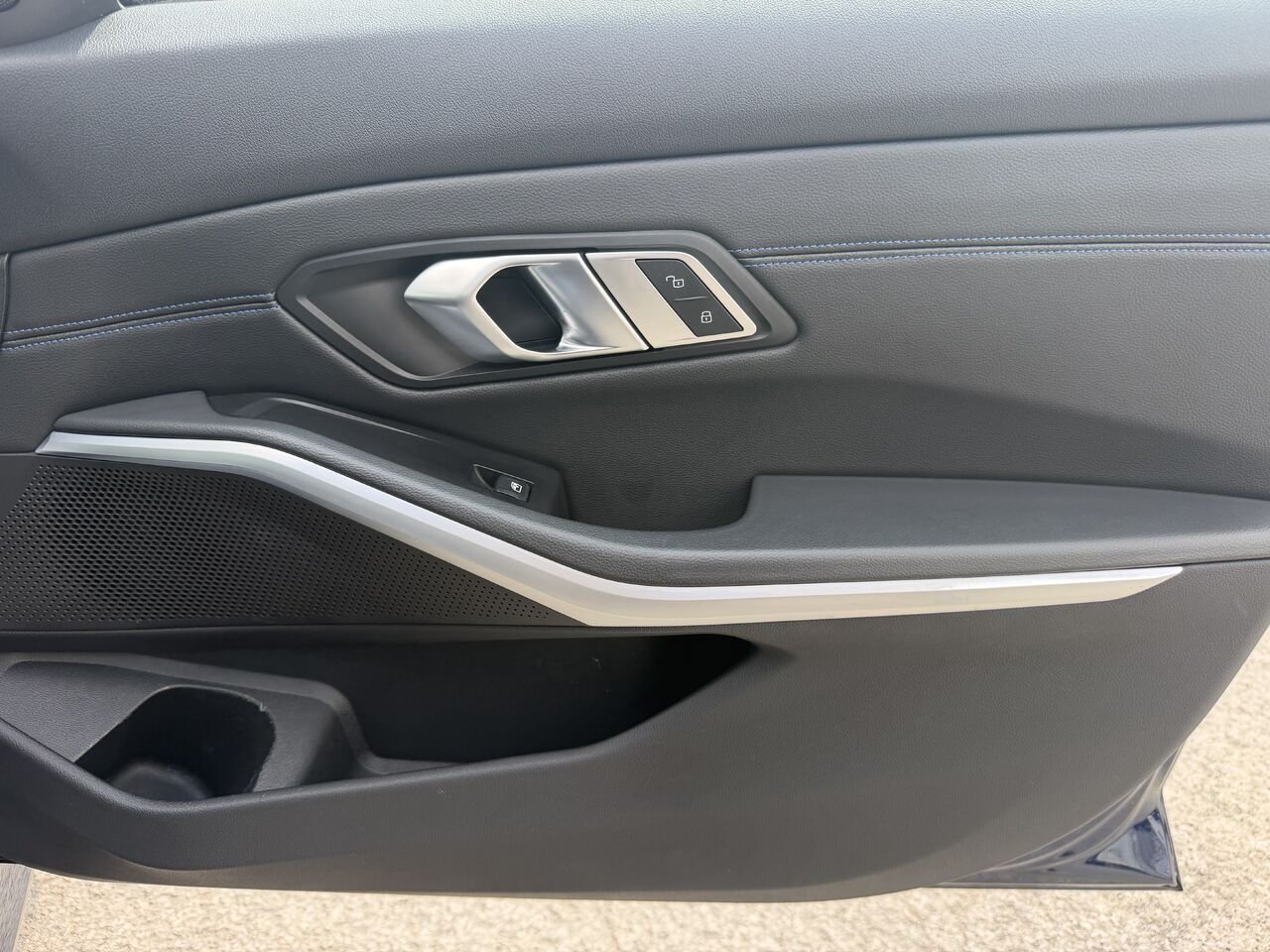 2019 BMW Série 3 330XI M PACKAGE Blue Laval - photo #19
