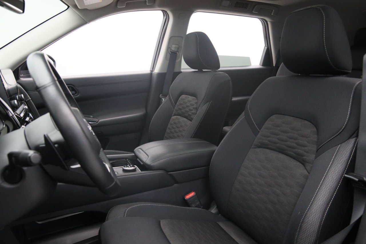 Nissan Pathfinder NIV 5N1DR3BE0RC216097 2024 Noir Chicoutimi - photo #5